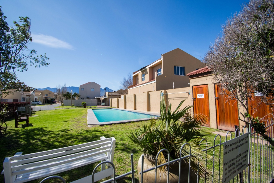 4 Bedroom Property for Sale in Fairview Golf Estate Western Cape